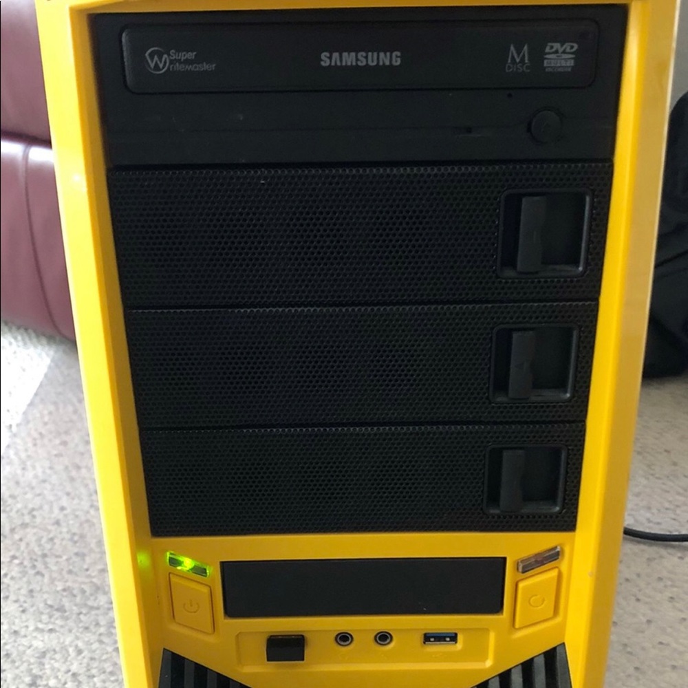 PC - Picture 2 of 4